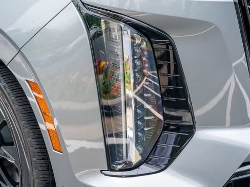 Used 2025 Cadillac Escalade V w/ LPO, ONYX Package AWD/4WD image 9