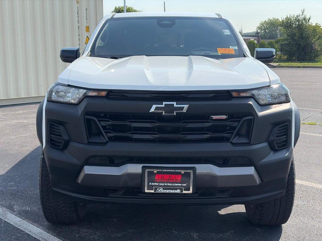 Used 2023 Chevrolet Colorado Trail Boss w/ LPO, Dark Essentials Package AWD/4WD image 2