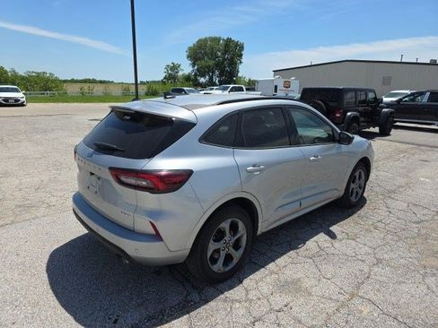 Used 2023 Ford Escape ST-Line w/ Tech Pack #1 AWD/4WD image 8