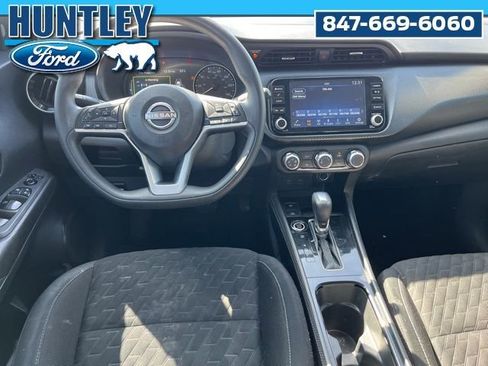 Used 2023 Nissan Kicks SV FWD image 11