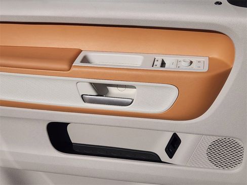 New 2025 Volkswagen ID. Buzz 1st Edition image 18