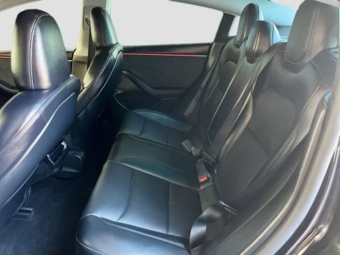 Used 2025 Tesla Model 3 Long Range AWD/4WD image 25