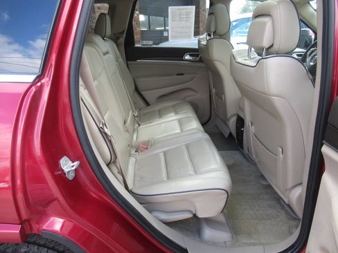 Used 2015 Jeep Grand Cherokee Overland image 7