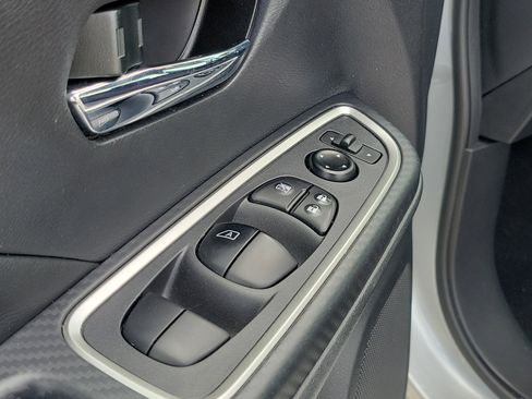 Used 2025 Nissan Versa SR w/ Trunk Package image 14