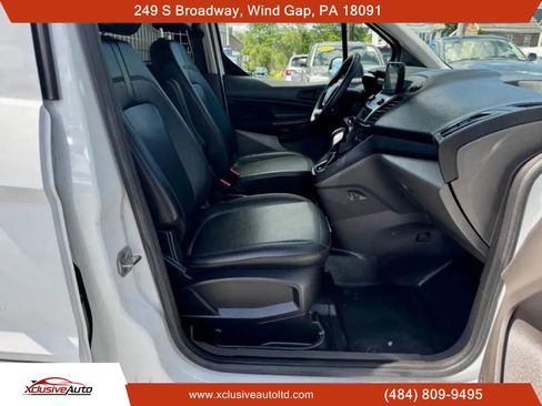 Used 2022 Ford Transit Connect XL image 13
