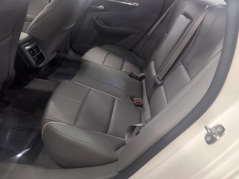 Used 2014 Chevrolet Impala LTZ image 18