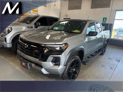 Used 2024 Chevrolet Colorado Z71 w/ Z71 Convenience Package 2
