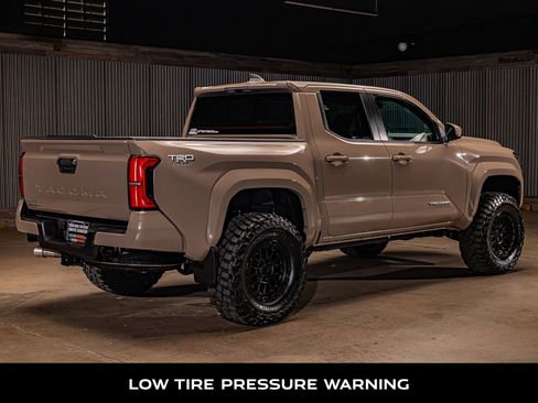 Used 2026 Toyota Tacoma TRD Sport AWD/4WD image 10