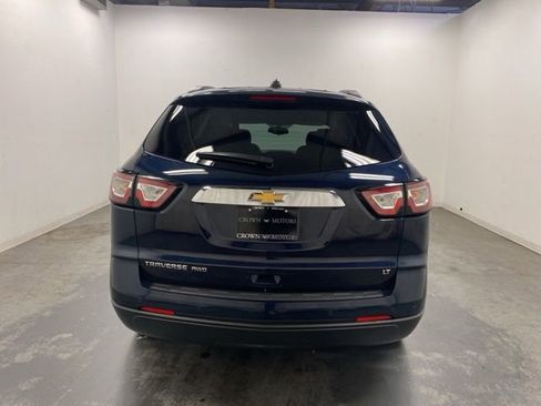 Used 2017 Chevrolet Traverse LT image 5