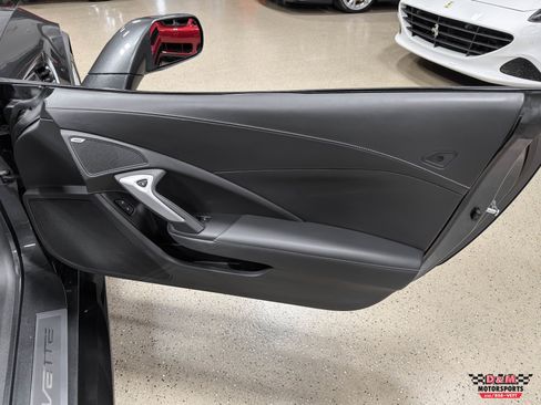 Used 2017 Chevrolet Corvette Z06 Coupe w/ 3LZ RWD image 30