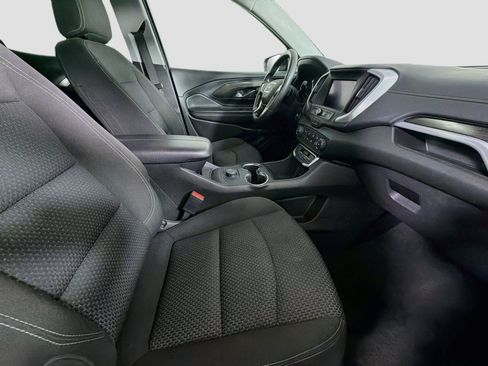 Used 2024 GMC Terrain SLE FWD image 29