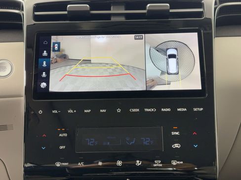 Used 2024 Hyundai Tucson Limited image 23