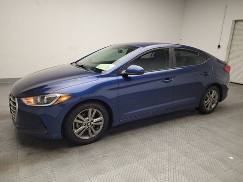 Used 2018 Hyundai Elantra SEL image 2