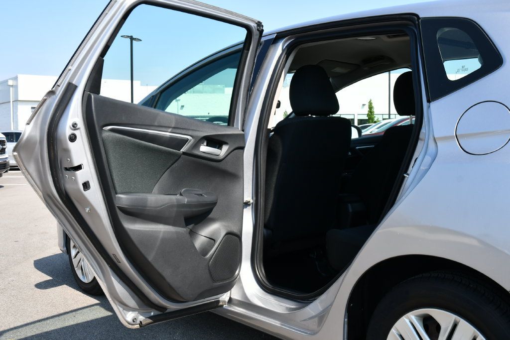 Used 2019 Honda Fit LX image 17