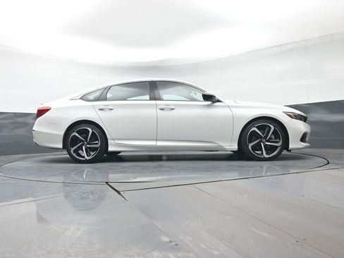 Certified 2022 Honda Accord Sport image 38