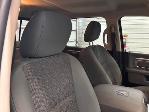 Used 2018 RAM 1500 SLT AWD/4WD image 26