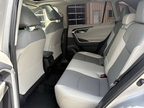 Used 2024 Toyota RAV4 XLE Premium FWD image 24