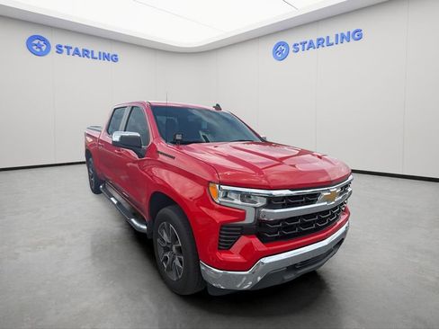 Used 2022 Chevrolet Silverado 1500 LT RWD image 3