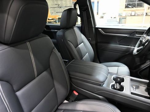 New 2026 GMC Acadia Elevation w/ Elevation Premium Package image 8