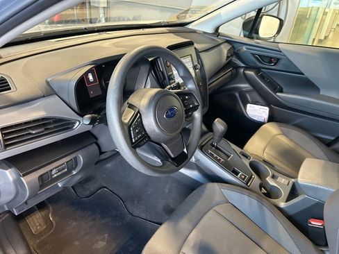 Used 2024 Subaru Crosstrek 2.0i image 2