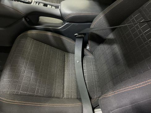 Used 2025 Honda HR-V Sport image 11