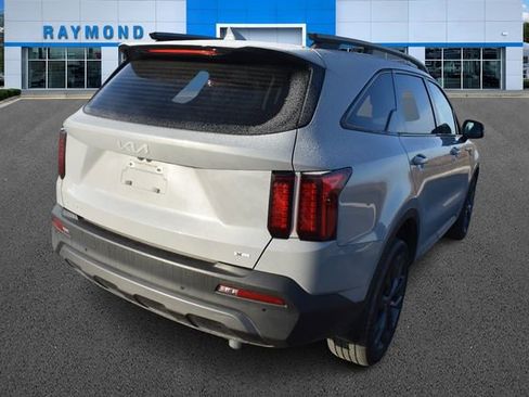 Used 2023 Kia Sorento X-Line EX image 3