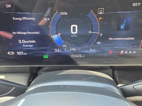 Used 2024 Chevrolet Blazer EV LT AWD/4WD image 27