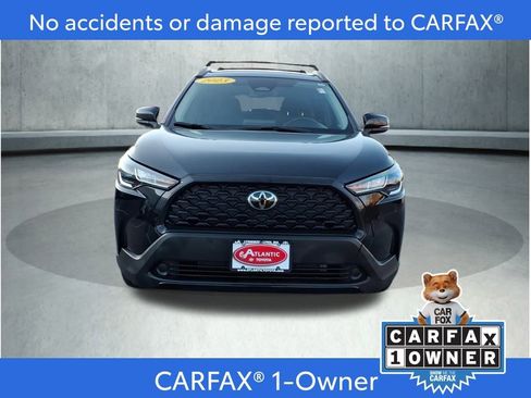 Certified 2023 Toyota Corolla Cross LE image 2