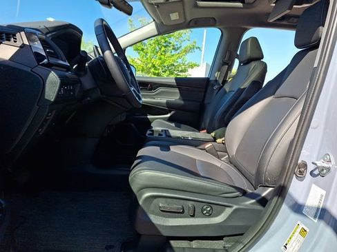 Used 2024 Honda Odyssey Touring image 14
