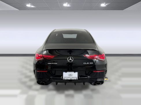 Used 2021 Mercedes-Benz CLA 35 AMG 4MATIC image 4