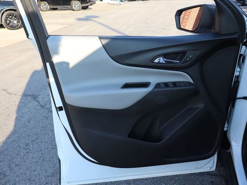 Used 2020 Chevrolet Equinox L image 8