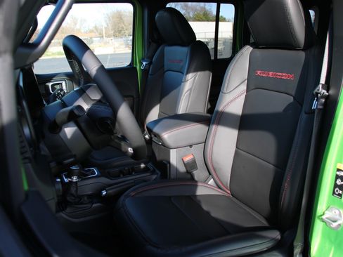 New 2026 Jeep Wrangler Unlimited Rubicon AWD/4WD image 5