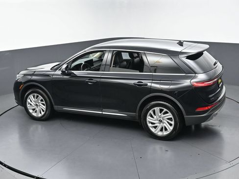Used 2025 Lincoln Corsair AWD image 4