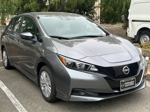 Certified 2025 Nissan Leaf S FWD image 2