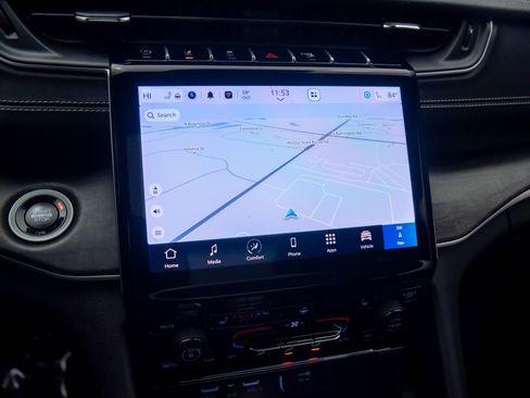 Used 2024 Jeep Grand Cherokee L Limited w/ Black Appearance Package image 29