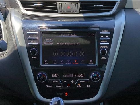 Used 2023 Nissan Murano SV w/ SV Midnight Edition Package FWD image 17