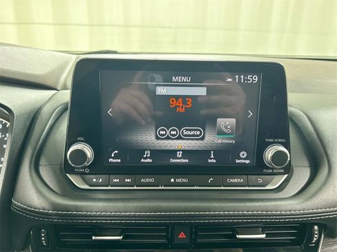 Used 2021 Nissan Rogue SL image 20