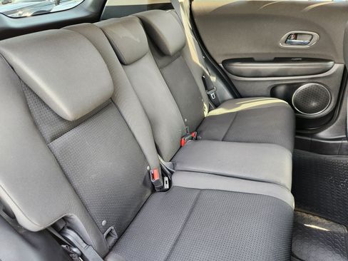 Used 2019 Honda HR-V EX image 16