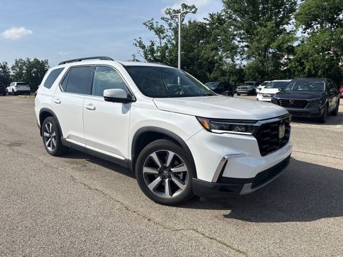 Used 2025 Honda Pilot Elite image 20