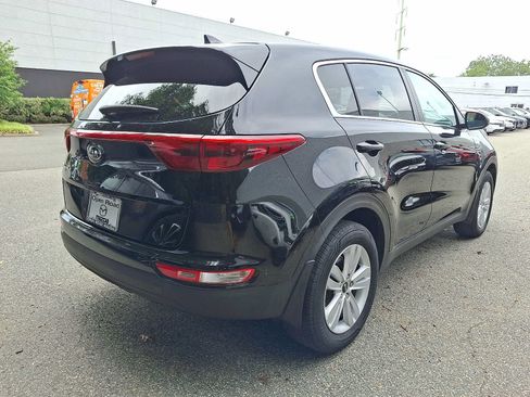Used 2017 Kia Sportage LX AWD/4WD image 4
