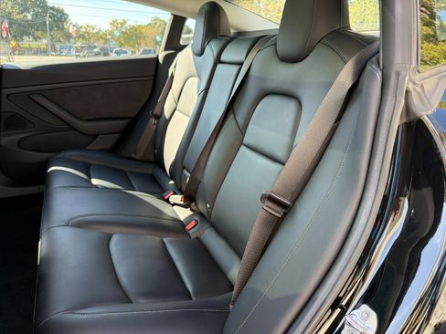 Used 2018 Tesla Model 3 Long Range image 22