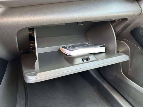 Used 2024 Chevrolet Trax LT w/ Driver Confidence Package image 32