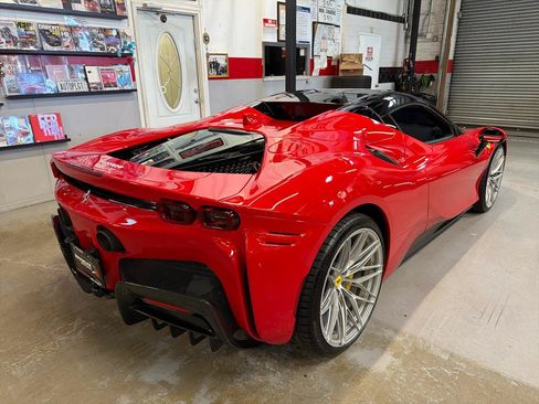 Used 2022 Ferrari SF90 Spider AWD/4WD image 35
