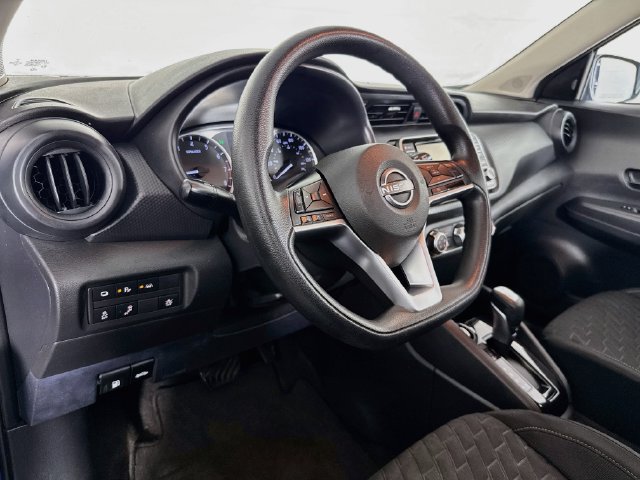 Used 2022 Nissan Kicks S FWD image 20