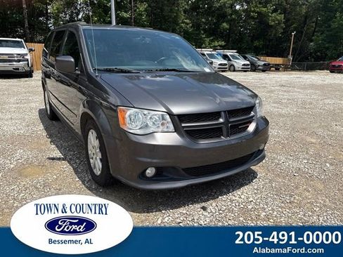 Used 2017 Dodge Grand Caravan GT FWD image 1