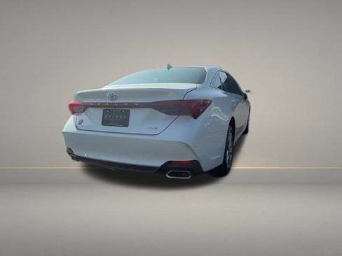 Used 2022 Toyota Avalon XLE w/ Moonroof Package FWD image 41