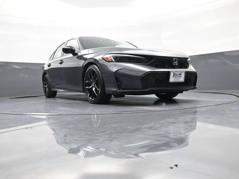 Certified 2025 Honda Civic Sport image 27
