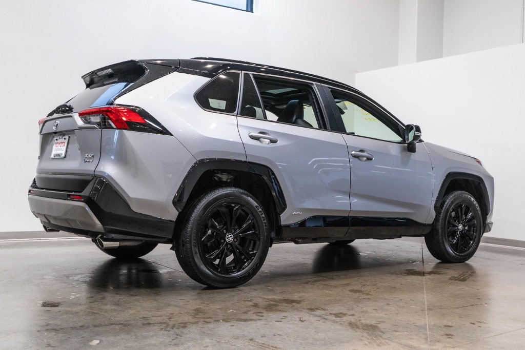 Certified 2025 Toyota RAV4 XSE AWD/4WD image 9