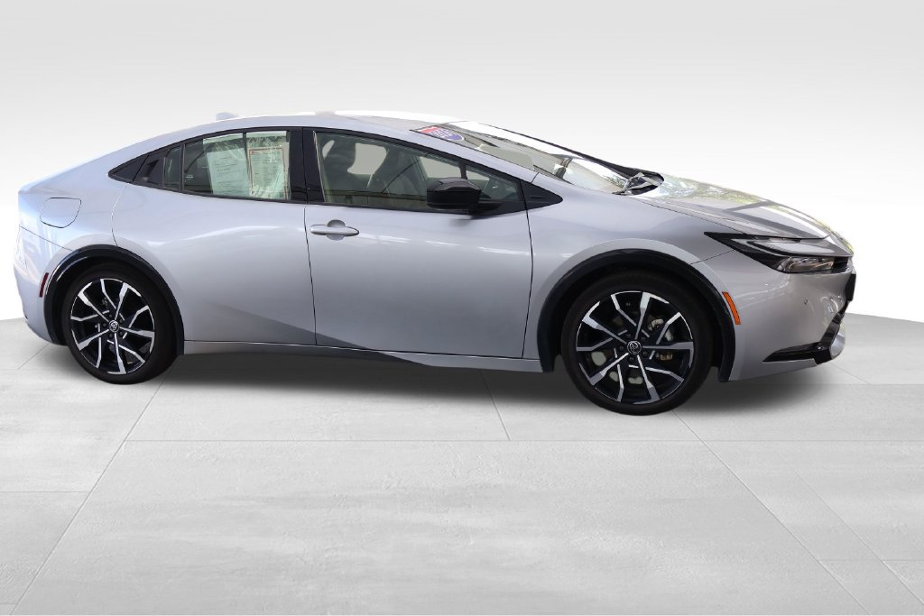 Certified 2024 Toyota Prius Prime FWD image 16
