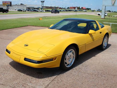 Used 1995 Chevrolet Corvette Coupe RWD image 5